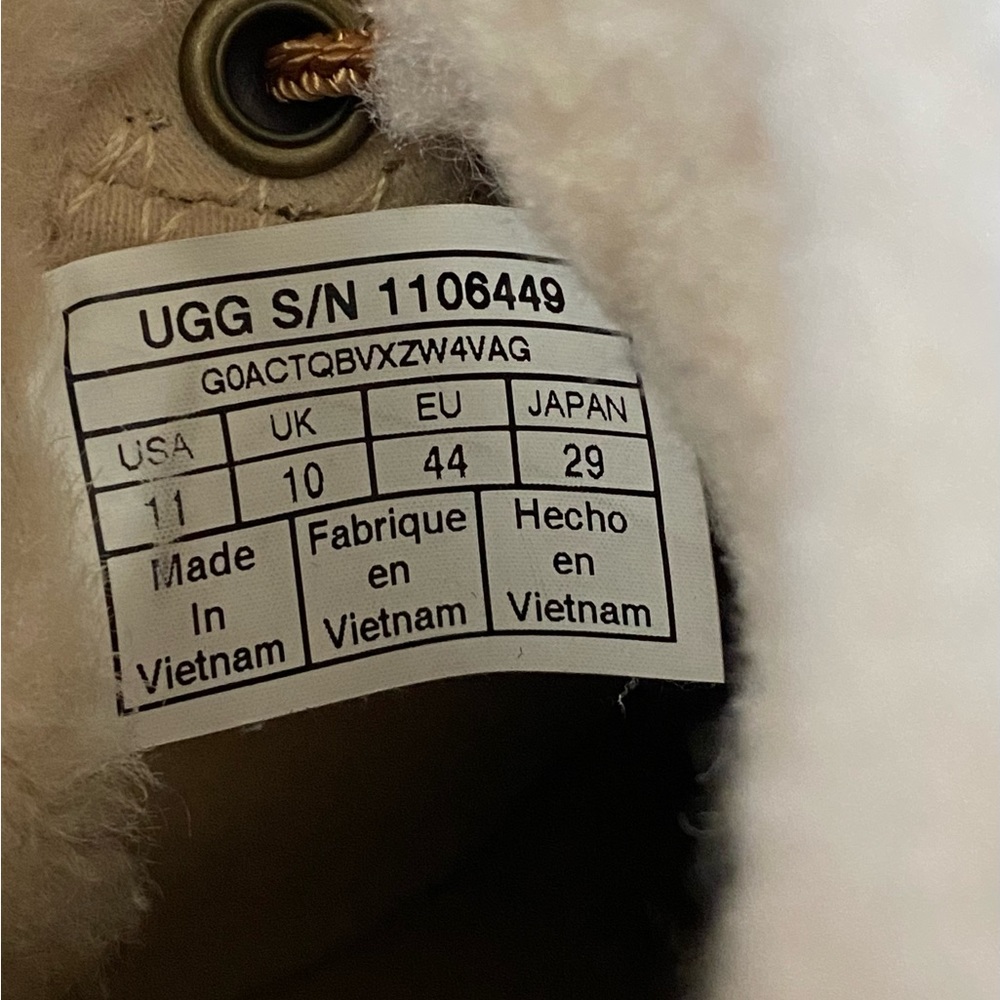 UGG Mens Boots Hiking Trainer Shoes - Picture 6 of 7